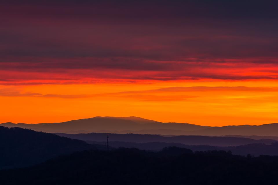 Sunrise Along the Blue Ridge Mountains | Shutterbug